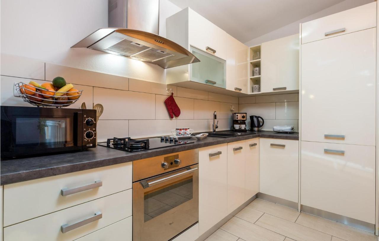 Gorgeous Apartment In Rijeka With Kitchen Dış mekan fotoğraf
