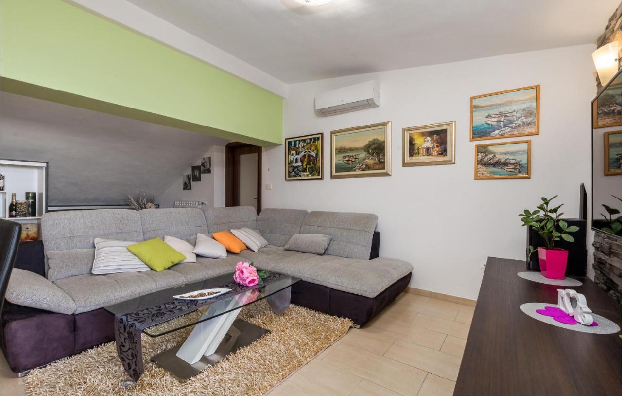 Gorgeous Apartment In Rijeka With Kitchen Dış mekan fotoğraf